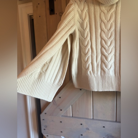 NWT RARE Banana Republic Merino Cashmere Split Sleeve Sweater - Picture 6 of 7